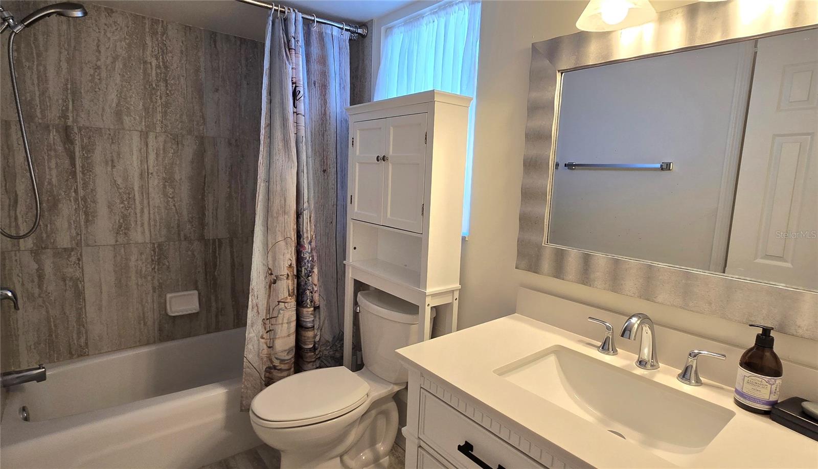 PURITAN ARMS - Residential Lease