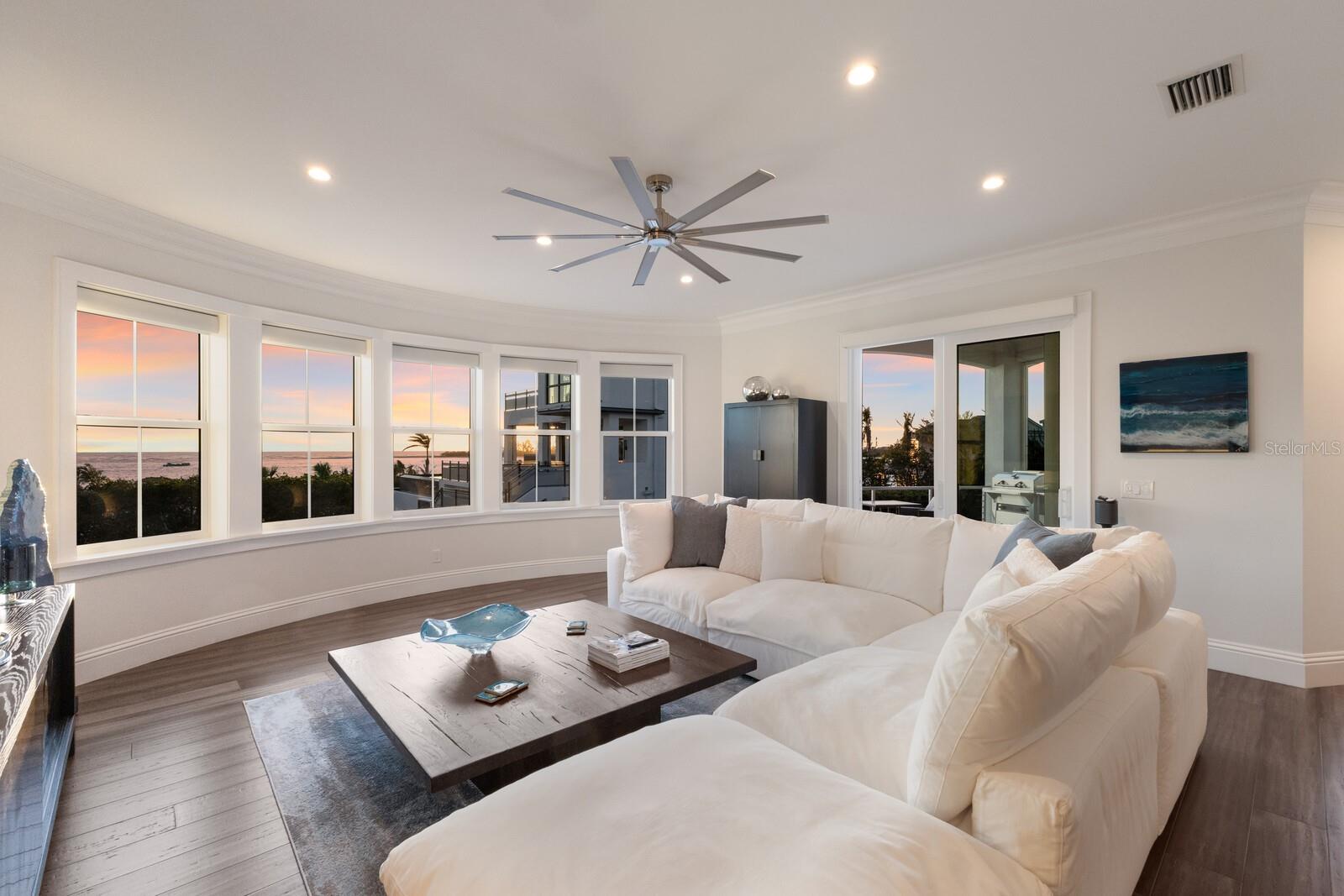 SIESTA REV OF - Residential