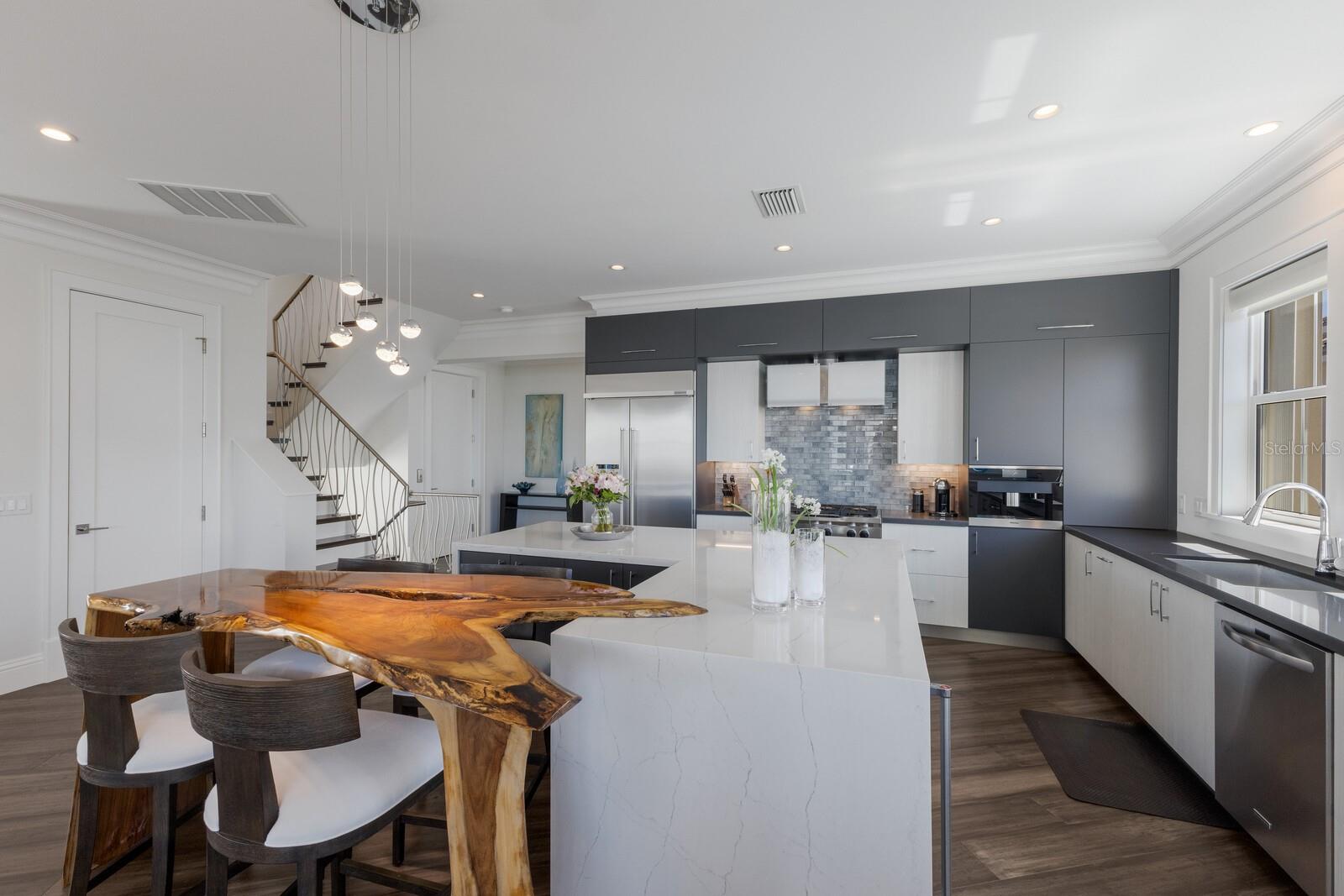 SIESTA REV OF - Residential