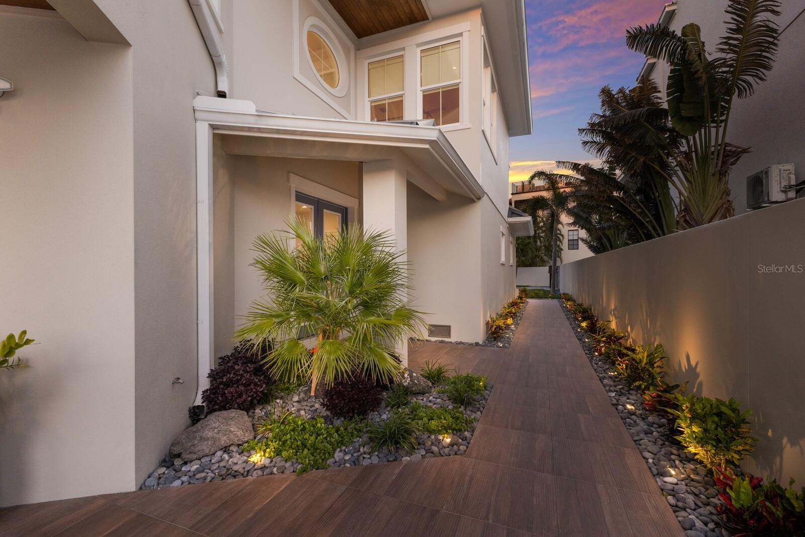 SIESTA REV OF - Residential
