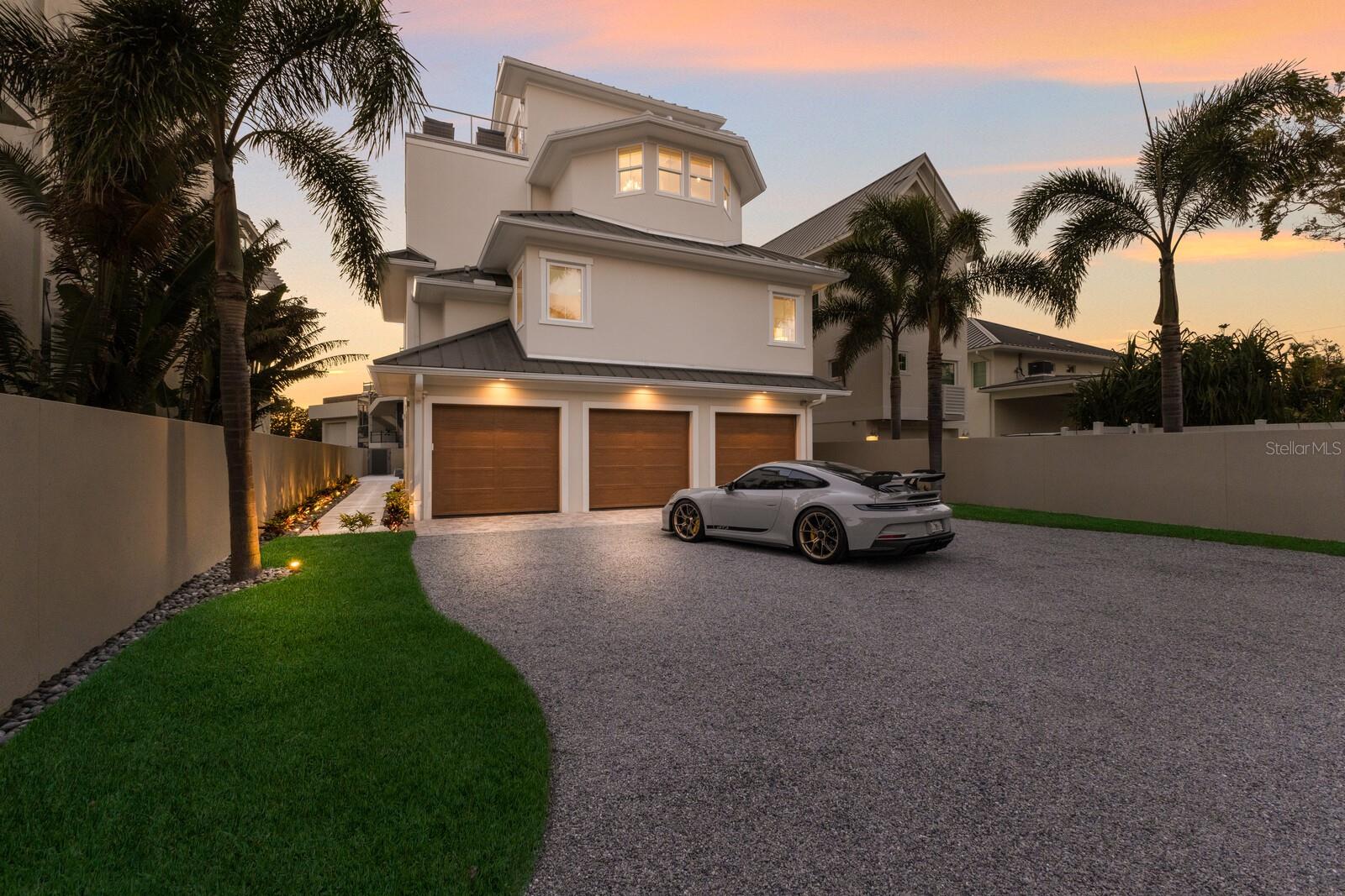 3916 N SHELL ROAD