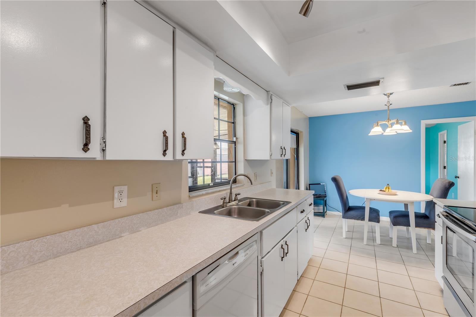 PELICAN COVE - Residential