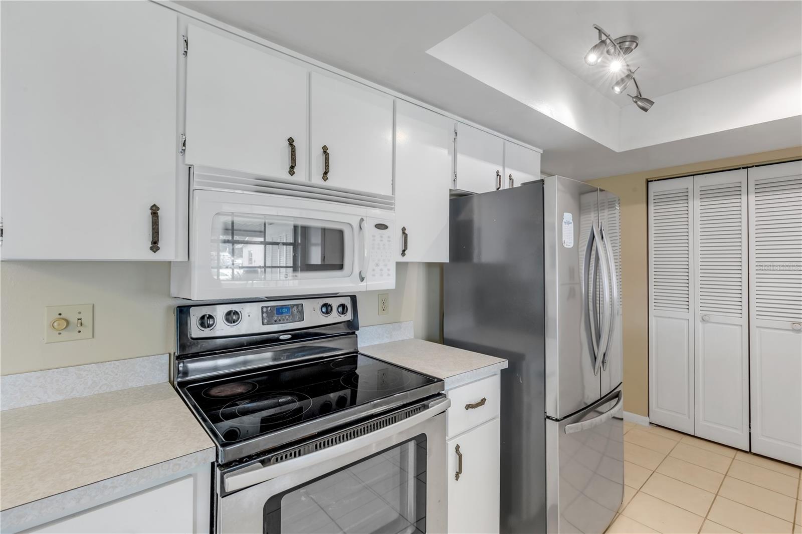 PELICAN COVE - Residential