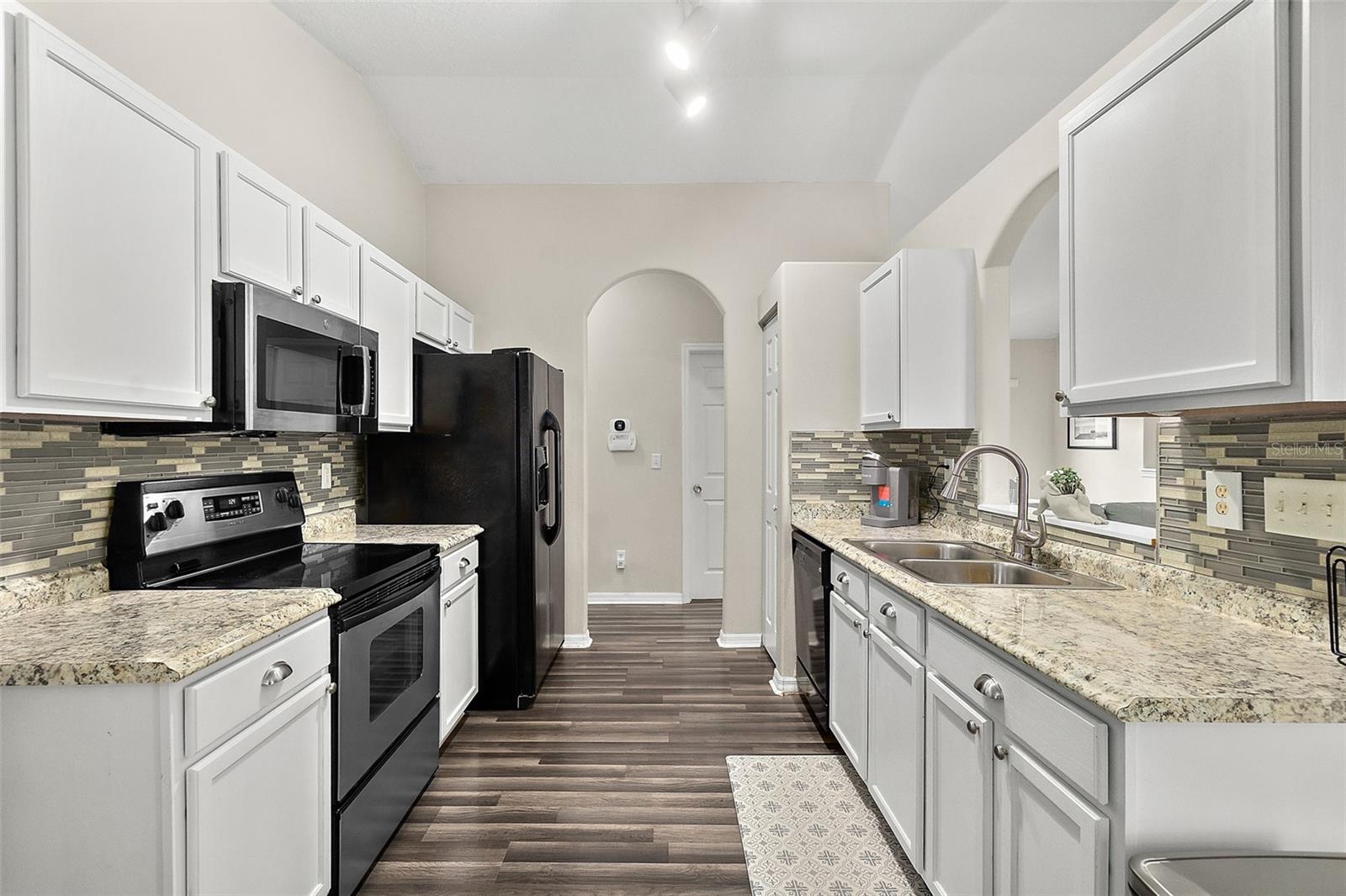 QUAIL HOLLOW - Residential