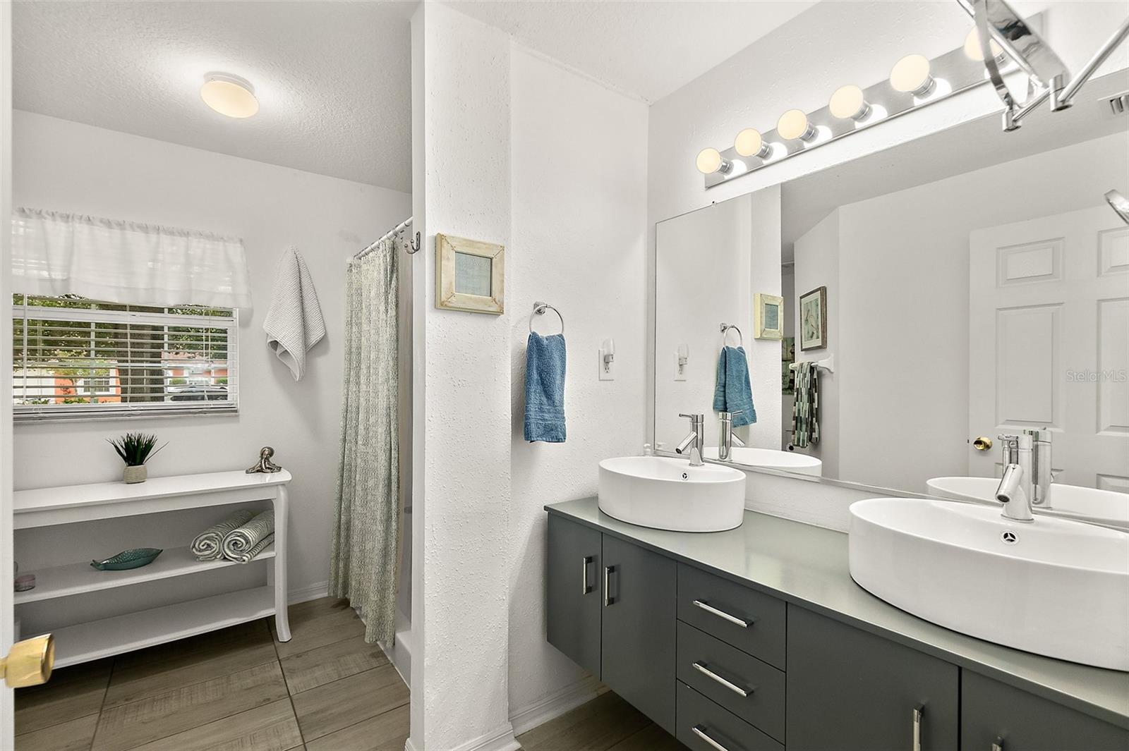 QUAIL HOLLOW - Residential