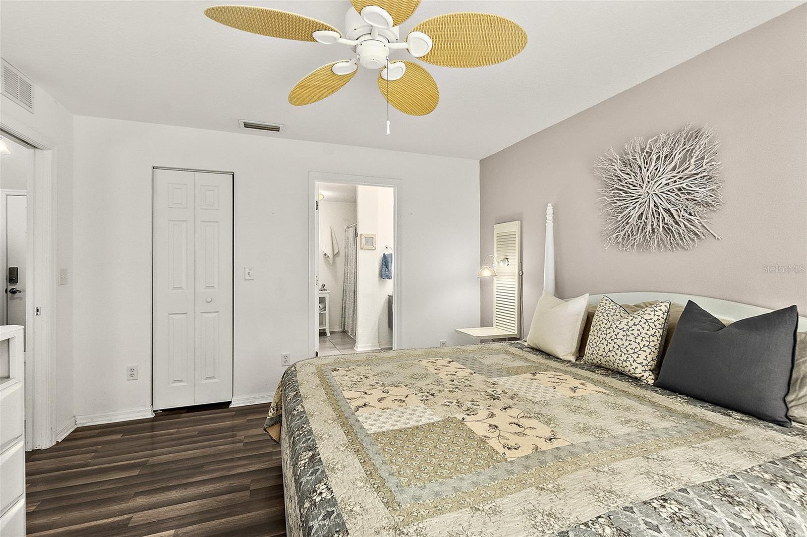 QUAIL HOLLOW - Residential