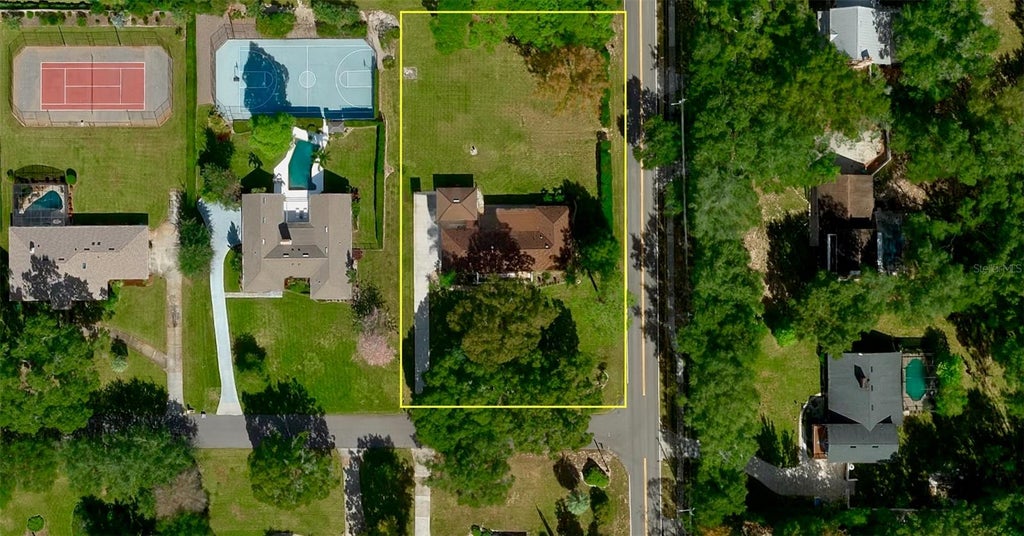 Photo of 9601 Ambleside Drive, Windermere, FL 34786 (MLS # O6447280)