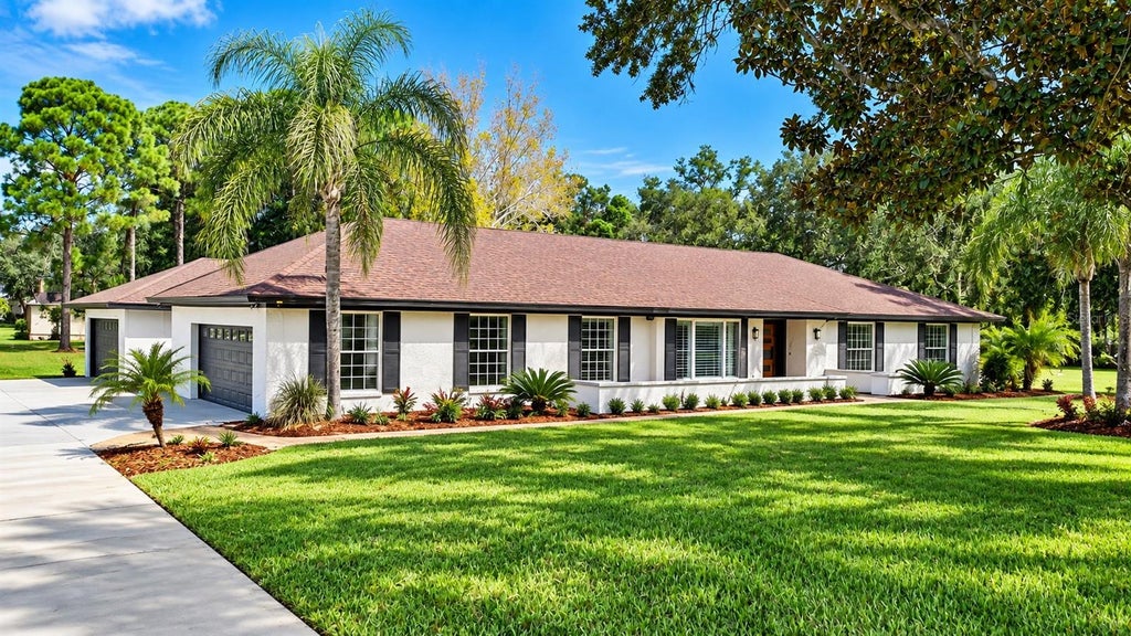 Photo of 9601 Ambleside Drive, Windermere, FL 34786 (MLS # O6447280)