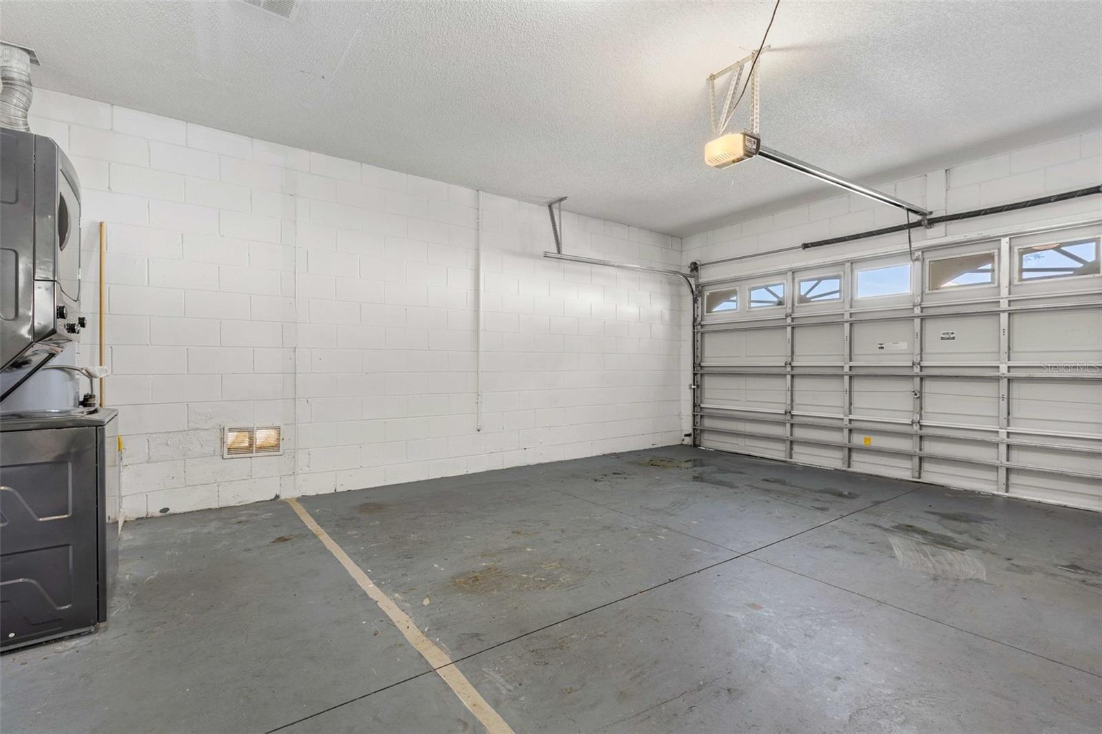 INDIAN CREEK PH 06 - Residential