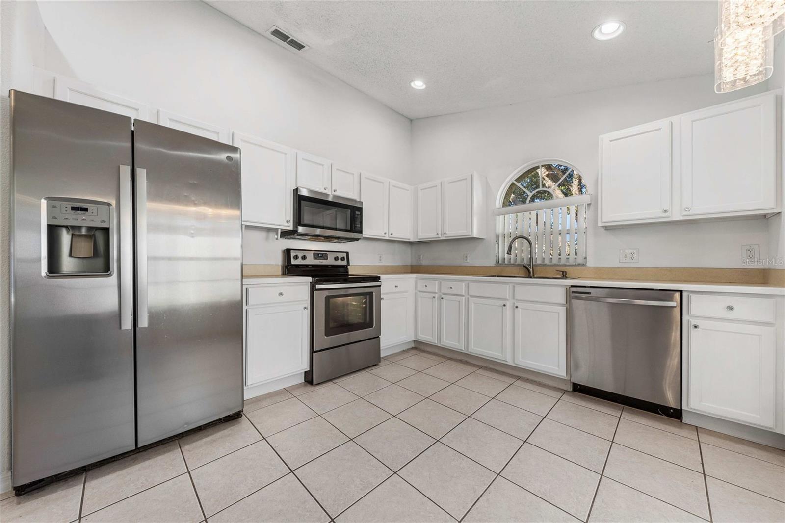 INDIAN CREEK PH 06 - Residential