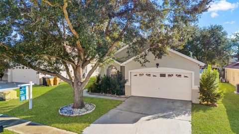 Photo of 2627 Oneida Loop, Kissimmee, FL 34747 (MLS # O6367521)