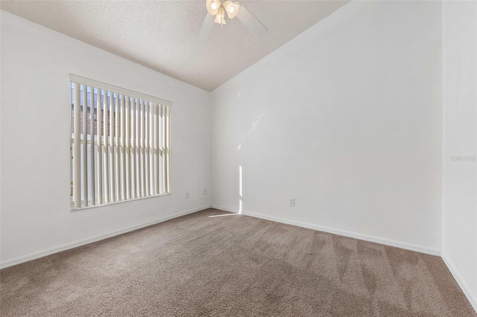 INDIAN CREEK PH 06 - Residential