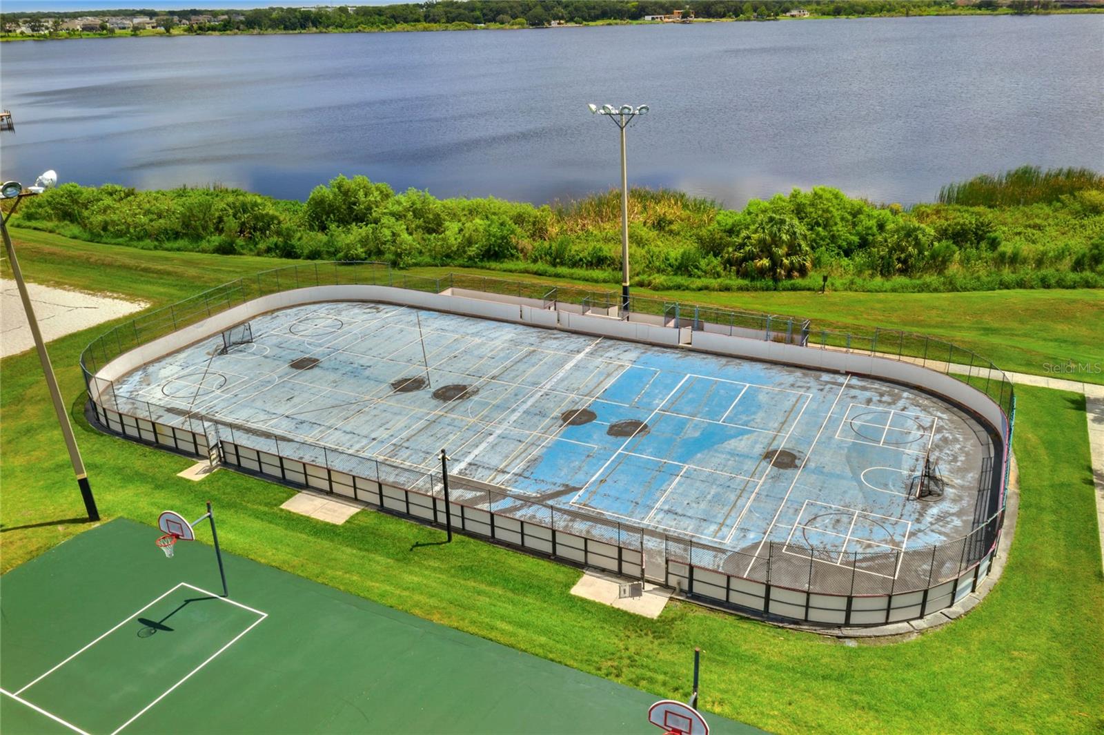 STONEYBROOK WEST UT 04 48 48 - Residential