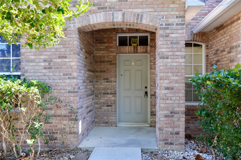 Photo of 1134 Dekleva Drive, Apopka, FL 32712 (MLS # V4947334)