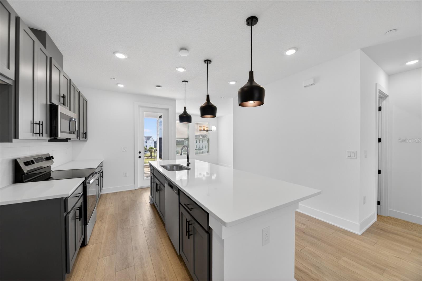 PARKVIEW/HAMLIN - Residential