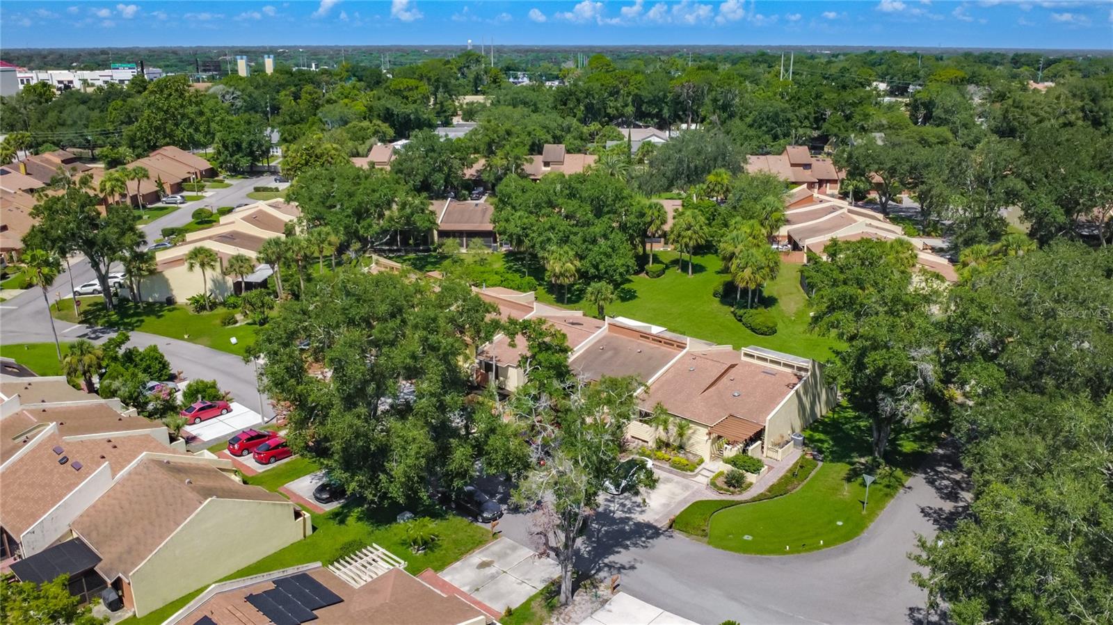 712 TEAL LANE