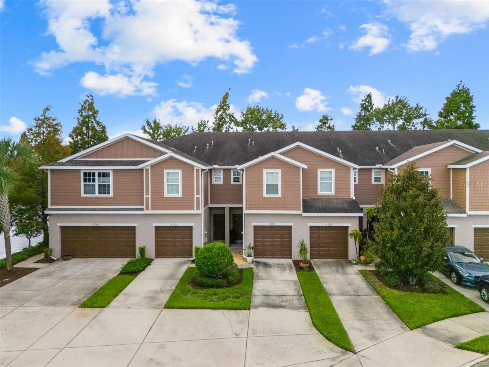 4741 WHITE SANDERLING COURT