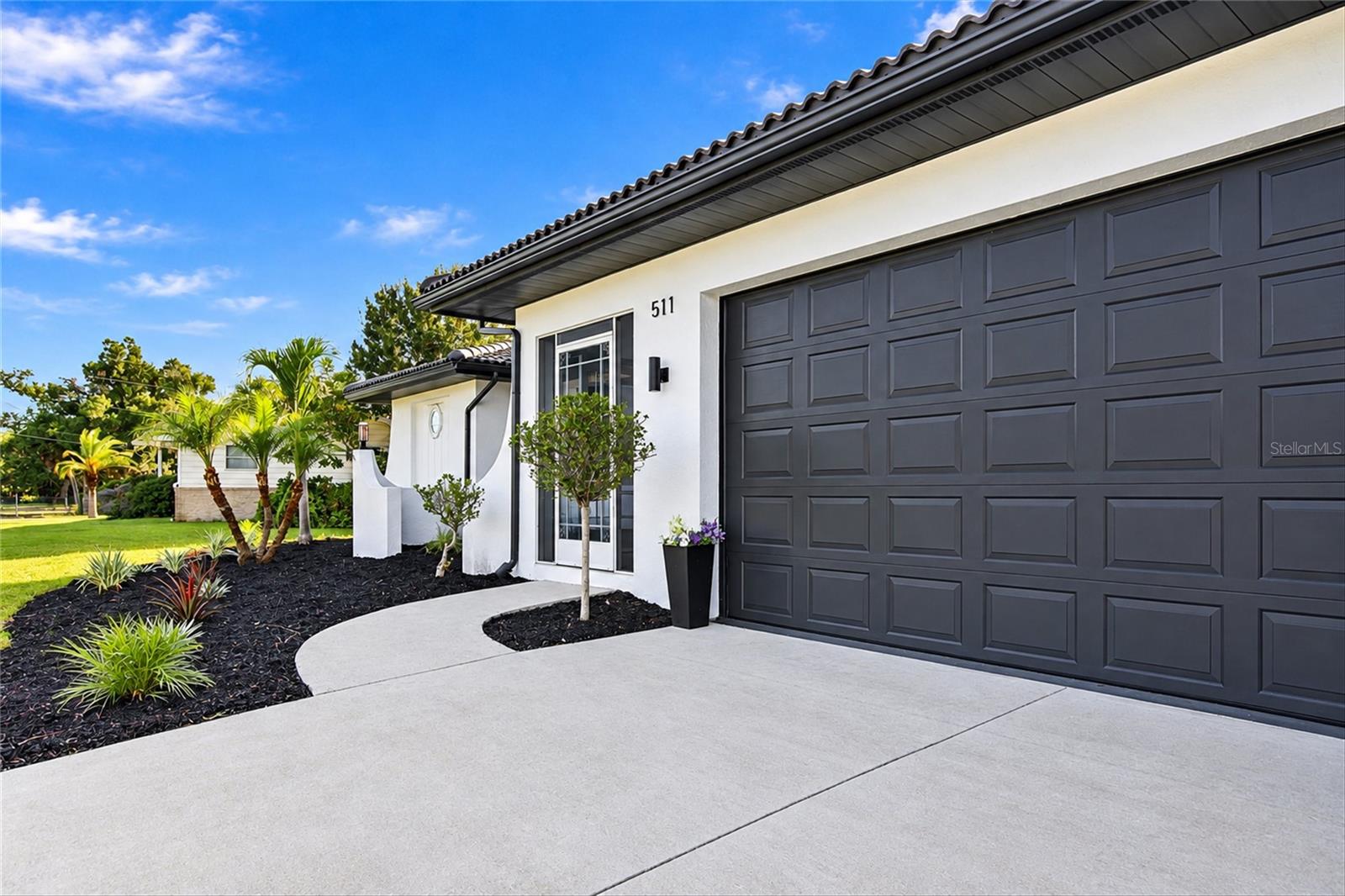 511 BONITO AVENUE