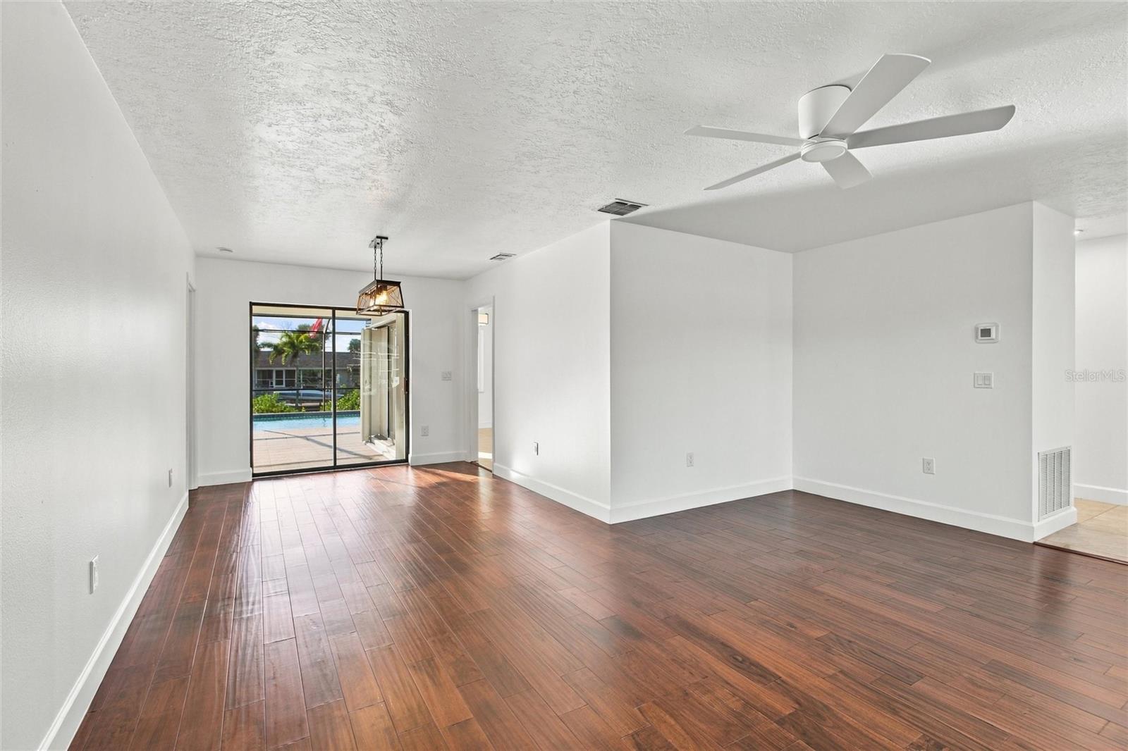511 BONITO AVENUE