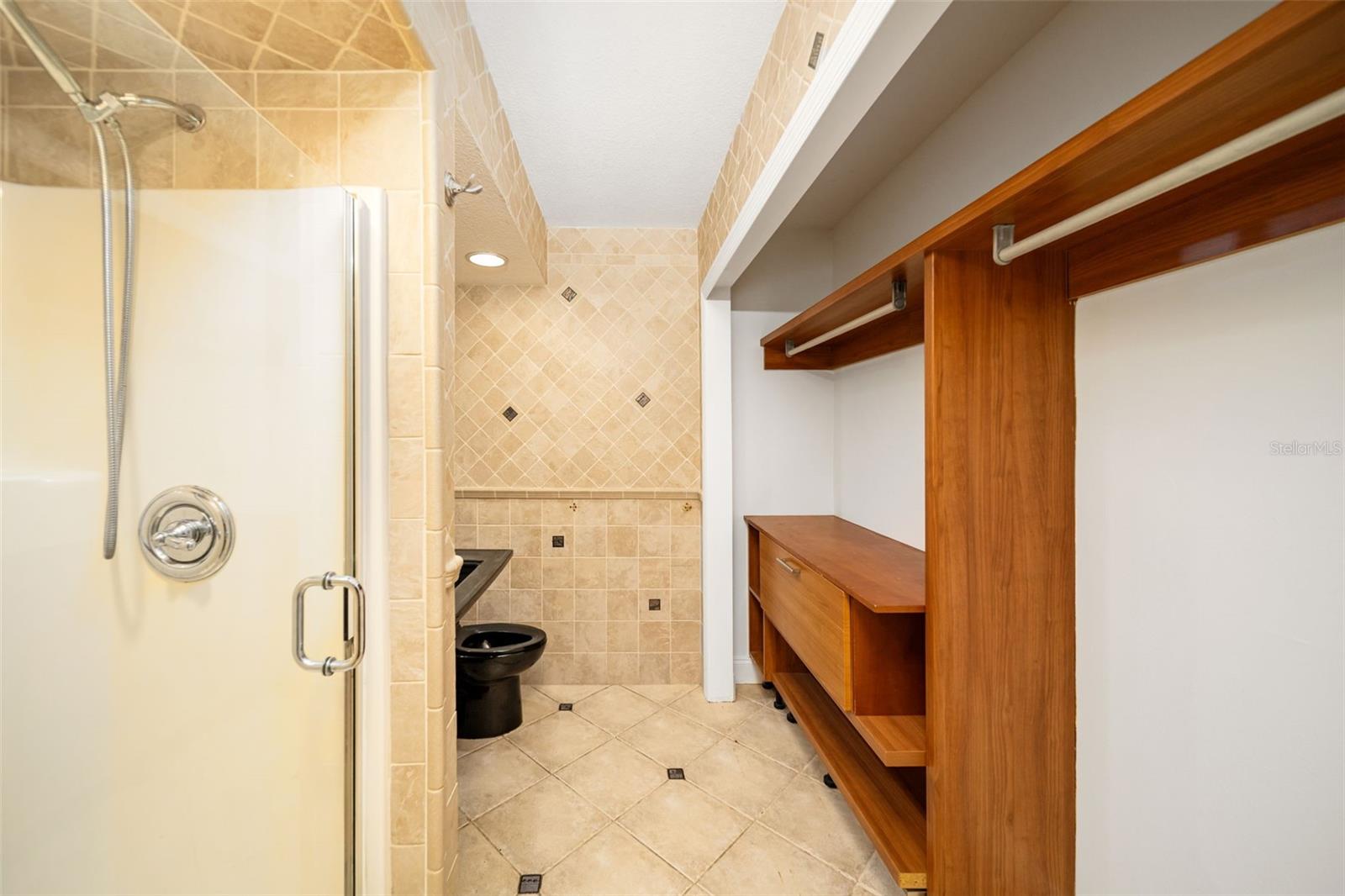 TRINITY VILLAGE - Residential