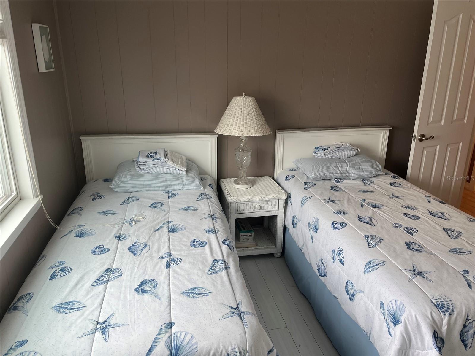 VENICE ISLE - Residential