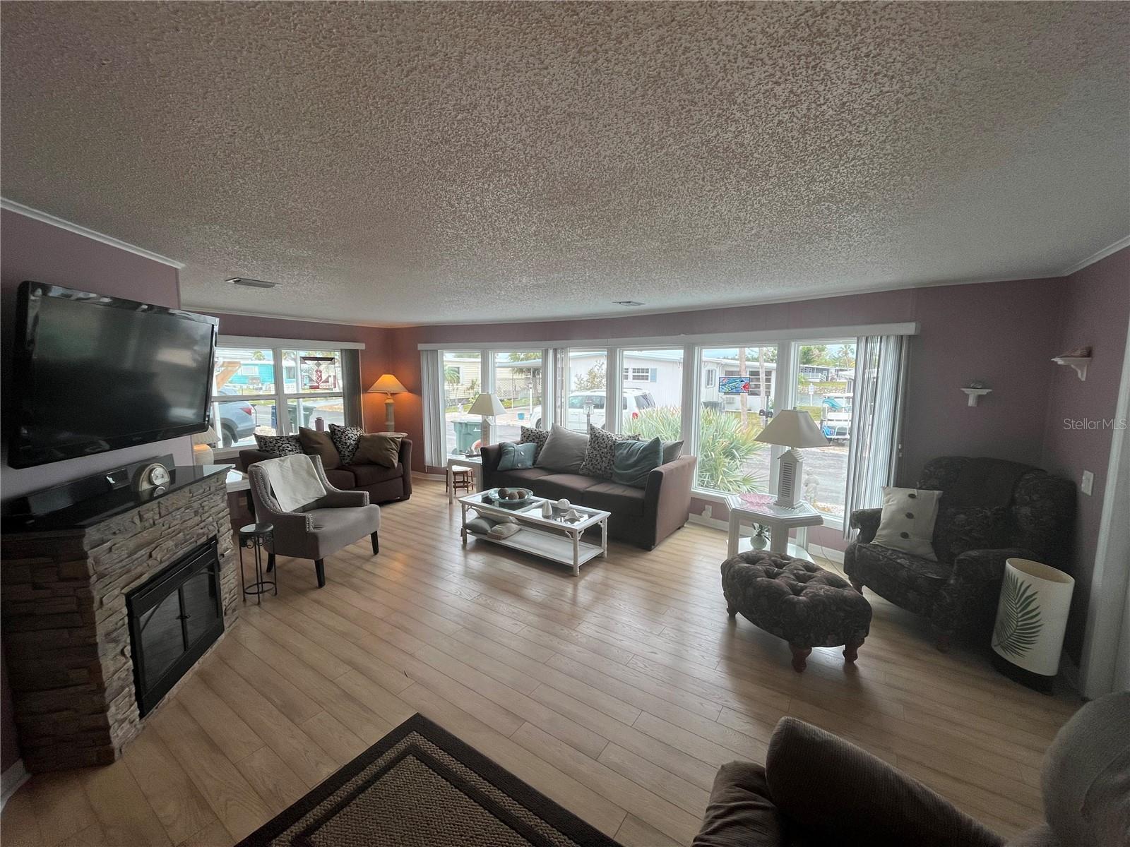 VENICE ISLE - Residential