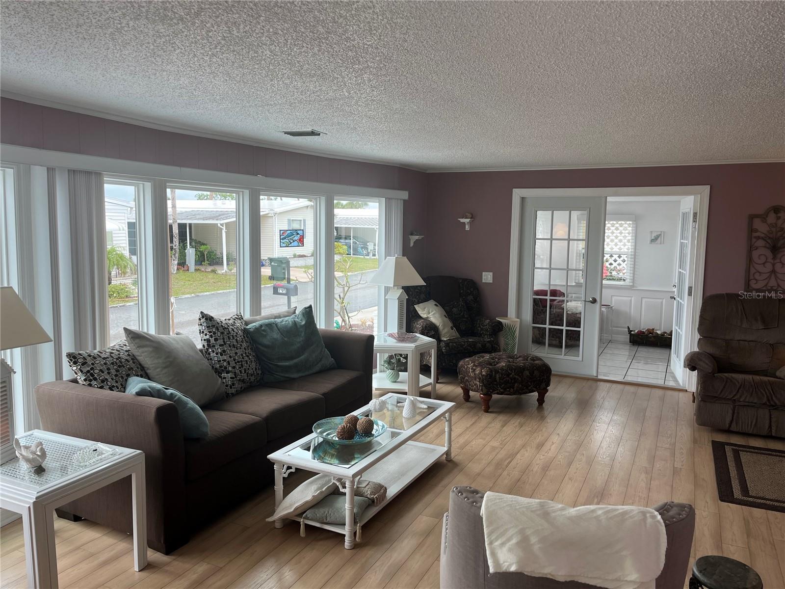 VENICE ISLE - Residential