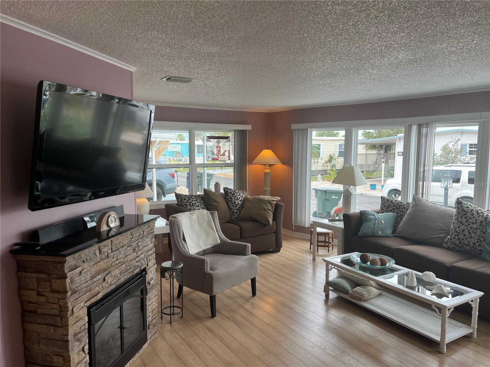 VENICE ISLE - Residential