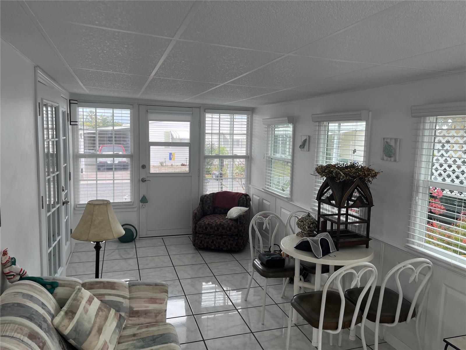 VENICE ISLE - Residential