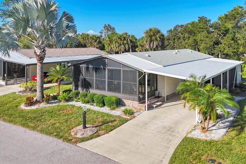 Photo of 810 Manchester Court, Englewood, FL 34223 (MLS # D6144120)