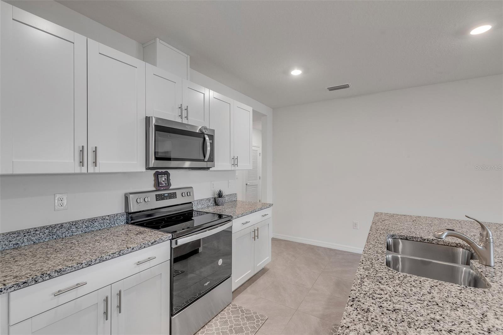 GROVESIDE/ORMOND STATION - Residential