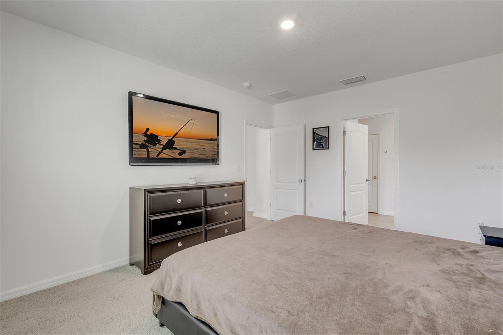 GROVESIDE/ORMOND STATION - Residential