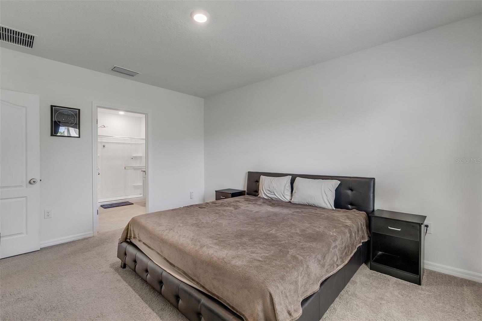 GROVESIDE/ORMOND STATION - Residential