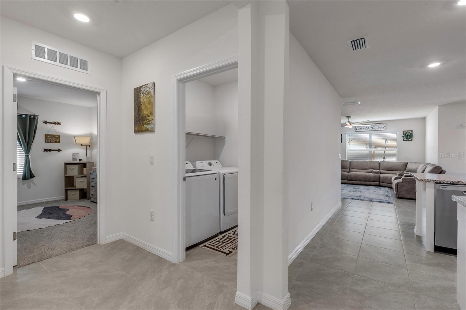 GROVESIDE/ORMOND STATION - Residential