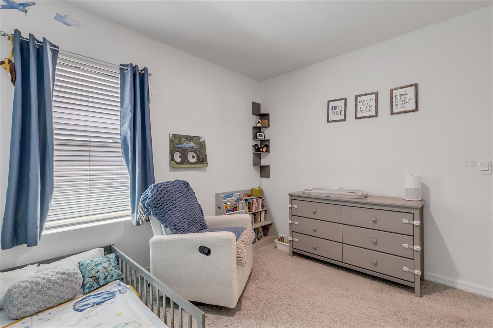 GROVESIDE/ORMOND STATION - Residential