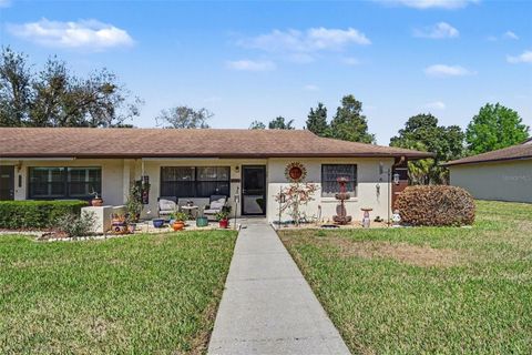 Photo of 12435 Orangewood Circle, Tavares, FL 32778 (MLS # O6386771)