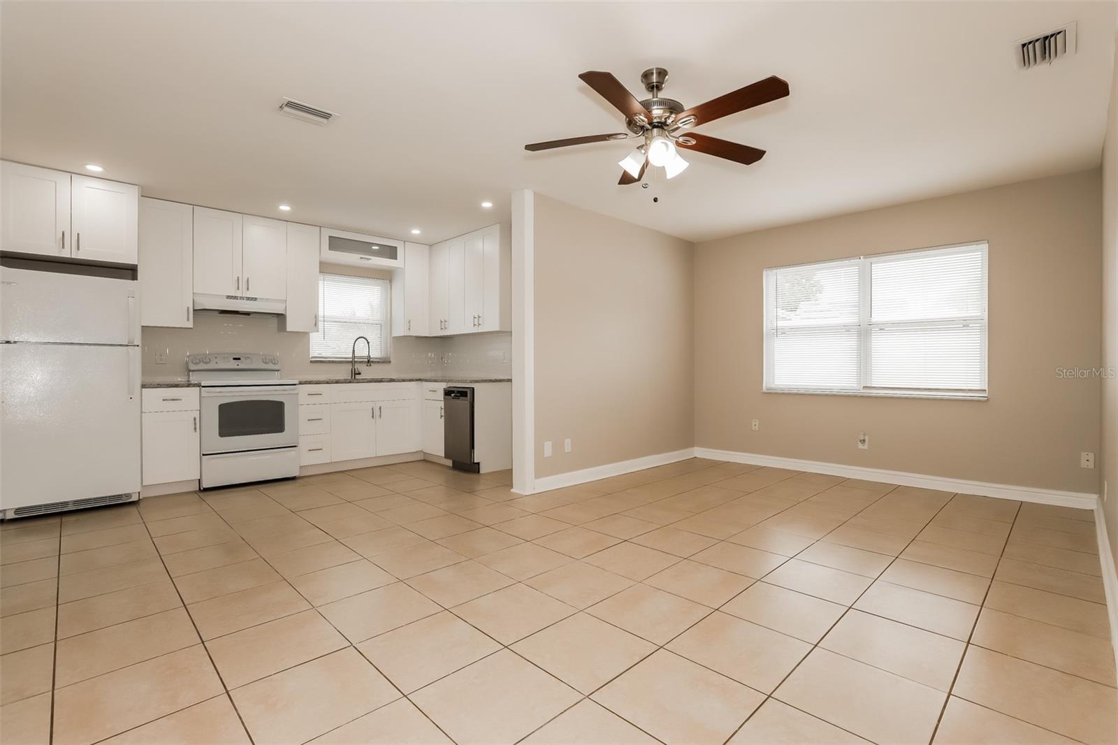 NORTH ST PETERSBURG - Residential Lease