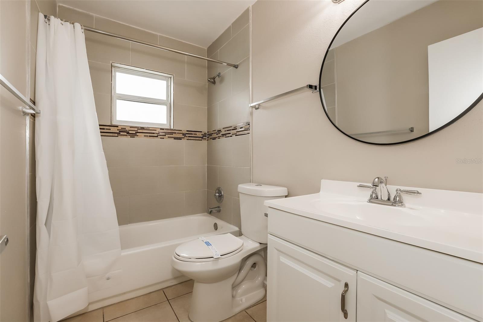 NORTH ST PETERSBURG - Residential Lease