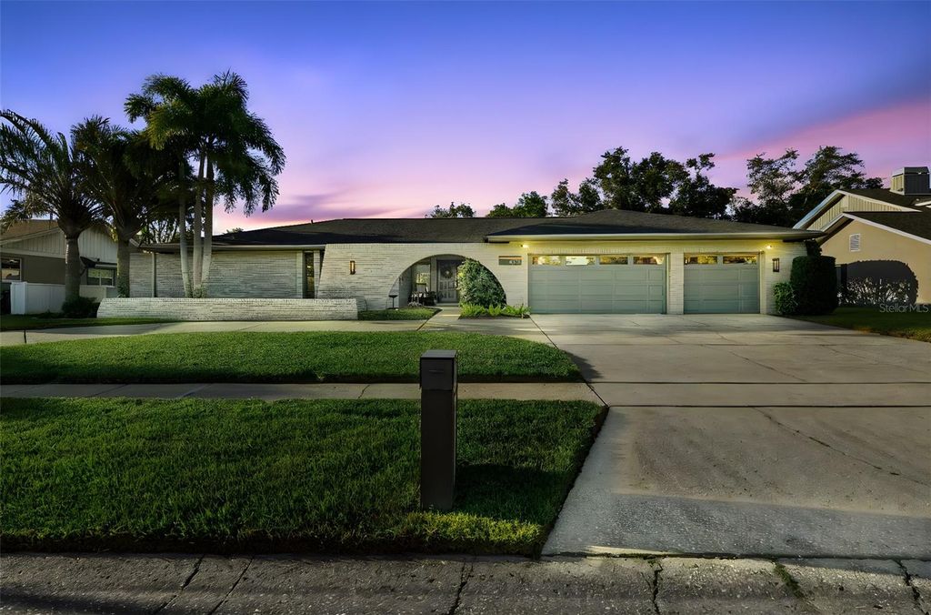 Photo of 2737 Northridge Drive E, Clearwater, FL 33761 (MLS # TB8433373)