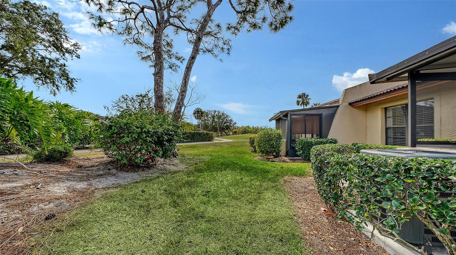 BRIARFIELD - Residential