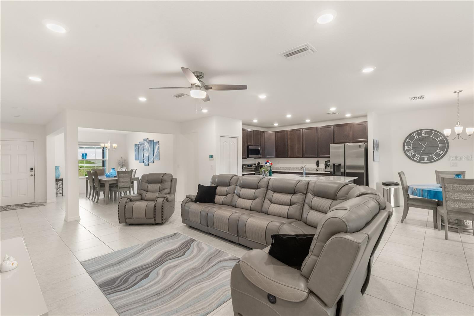 SPRING HILL - Residential