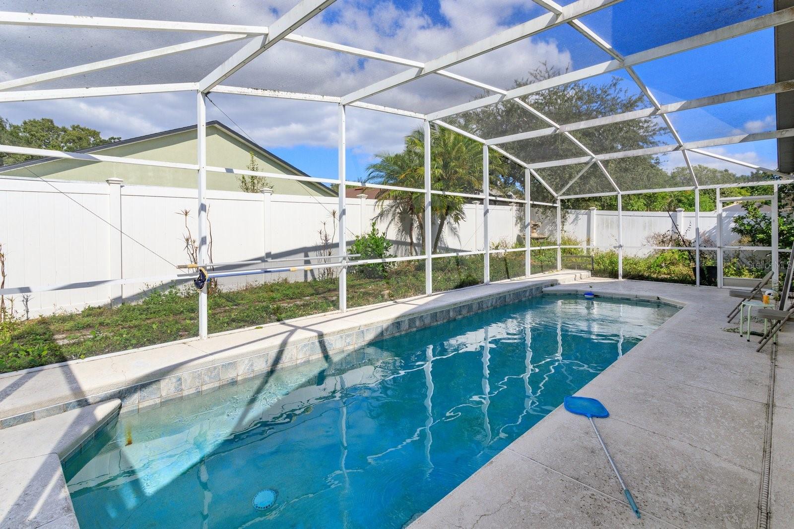 COUNTRY WALK - Residential