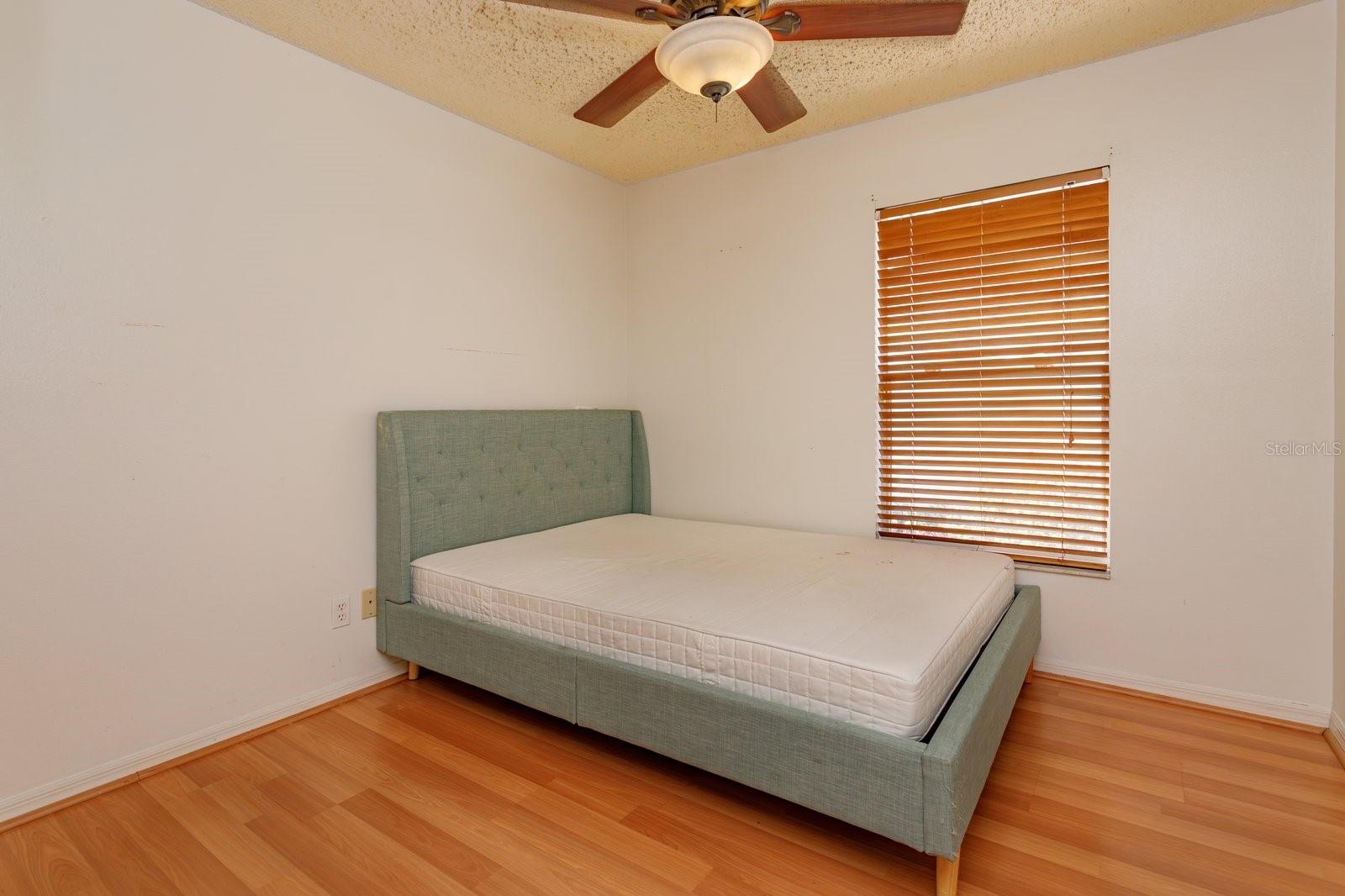 COUNTRY WALK - Residential