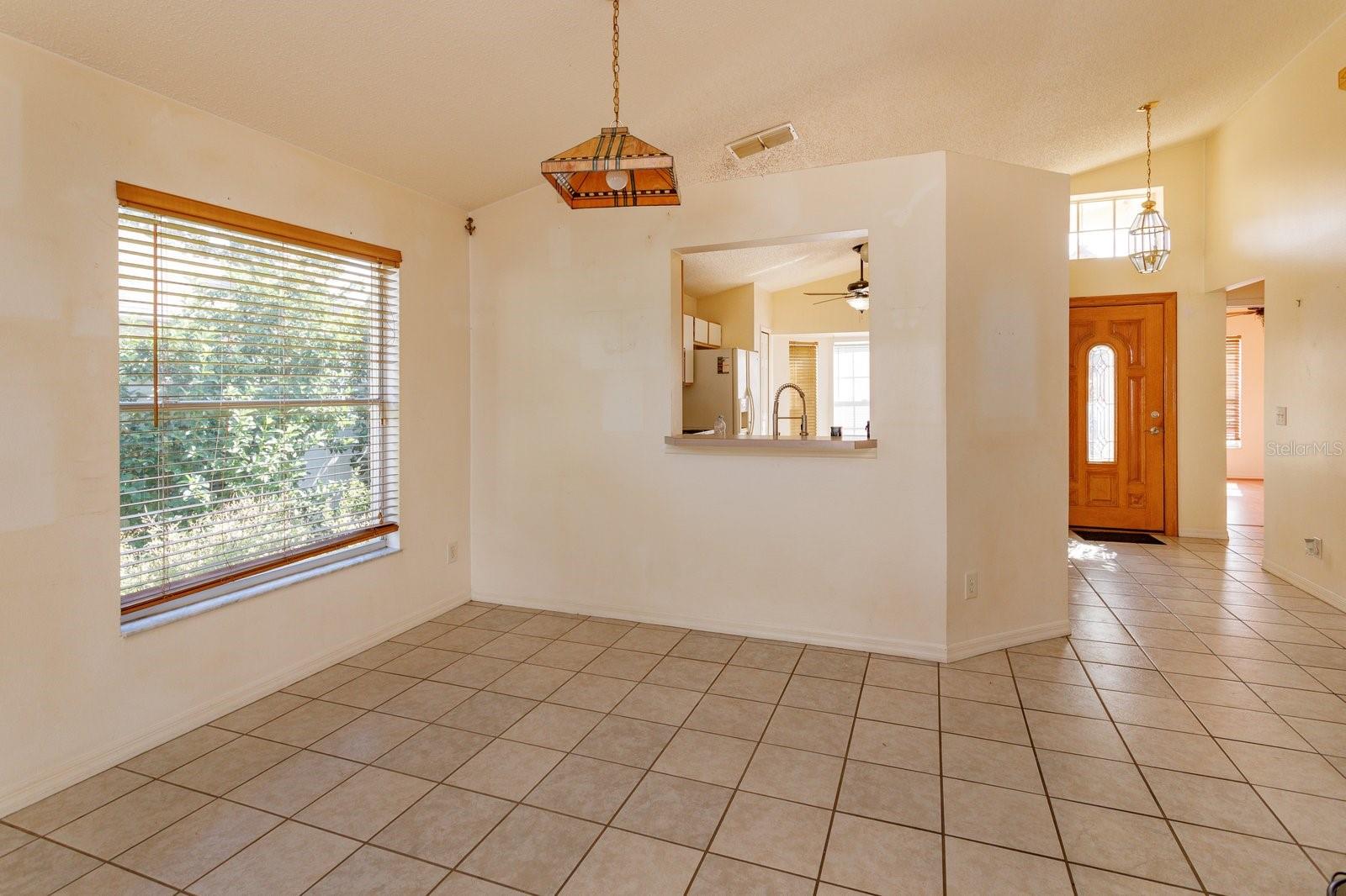 COUNTRY WALK - Residential