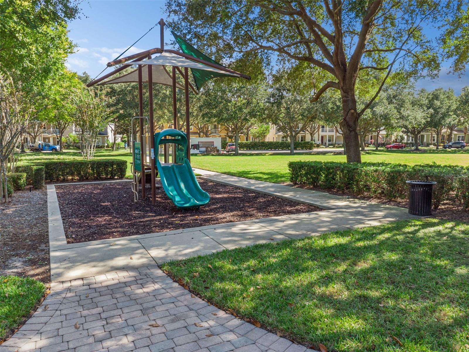 PRESTON SQUARE - Residential