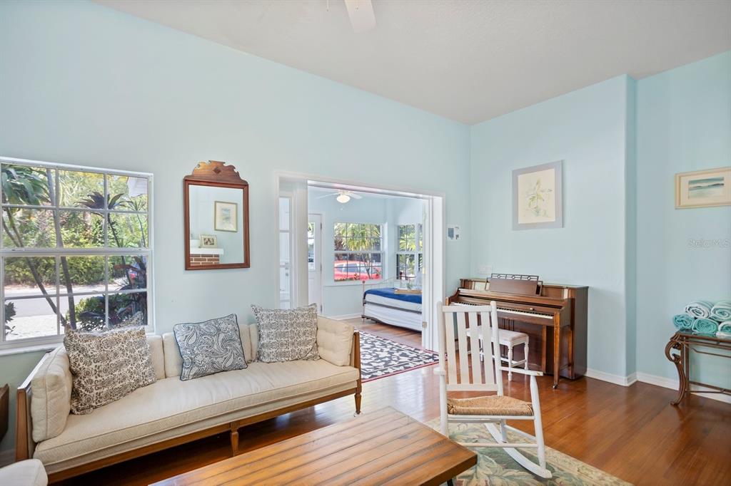 ACREAGE - Residential