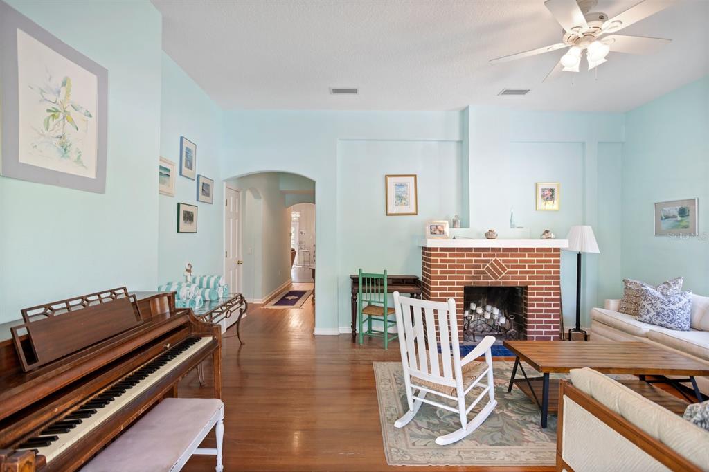 ACREAGE - Residential