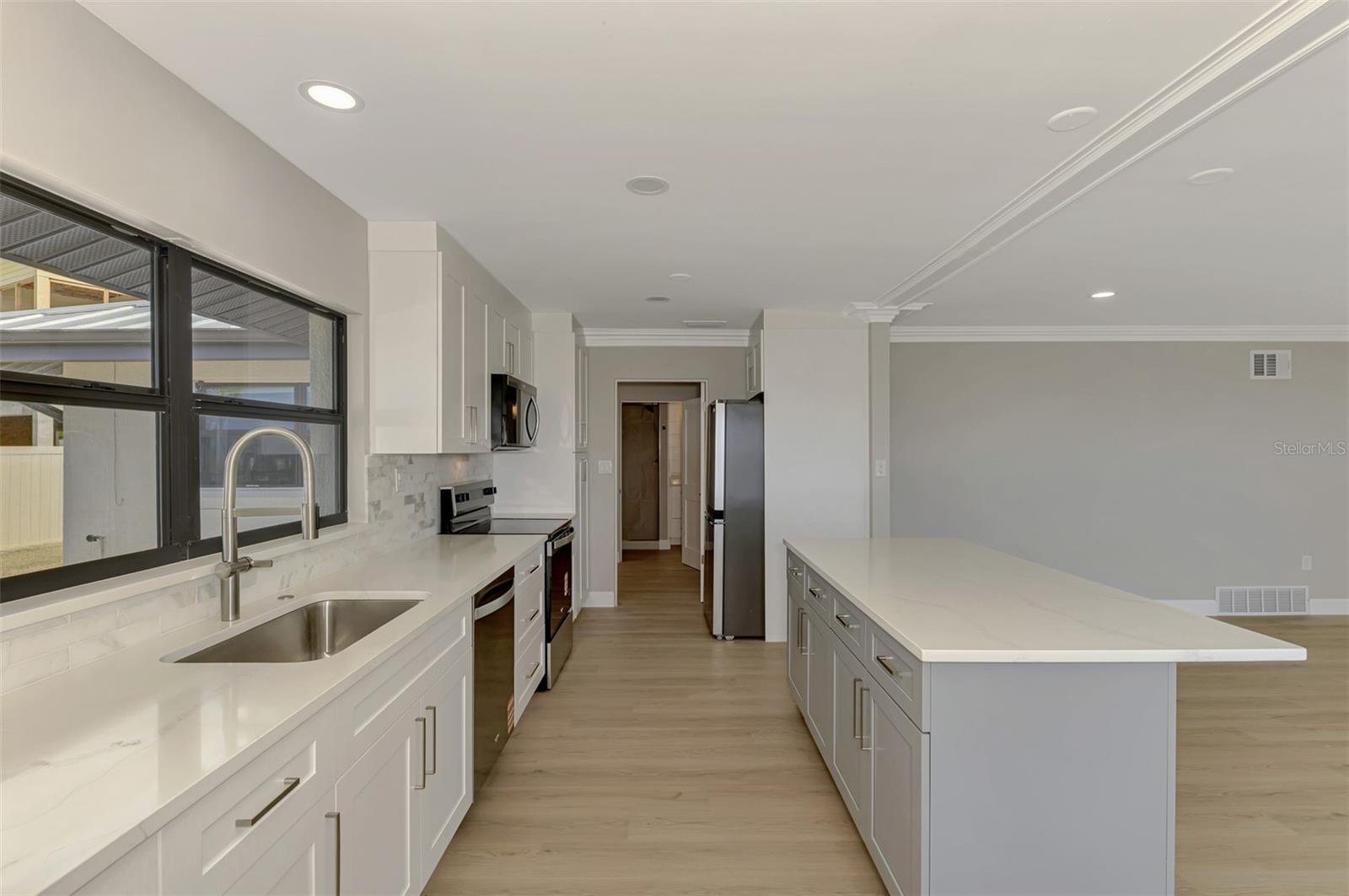 MANATEE GARDENS THIRD SEC - Residential