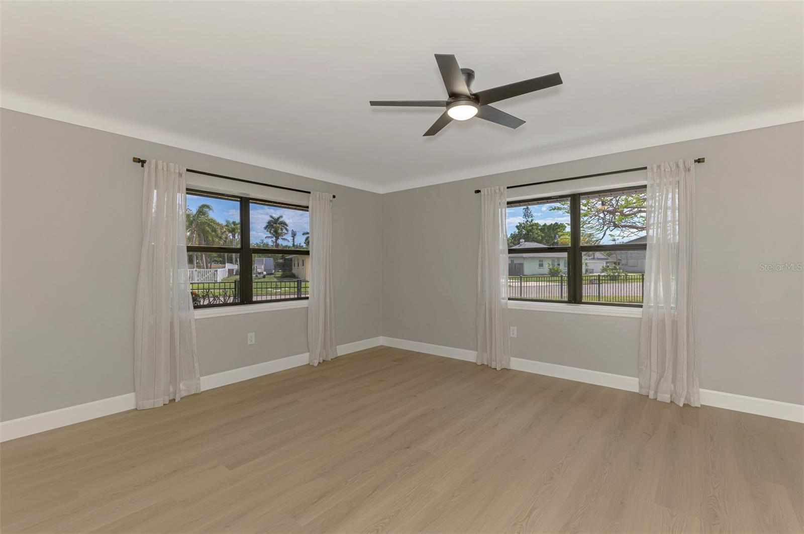MANATEE GARDENS THIRD SEC - Residential