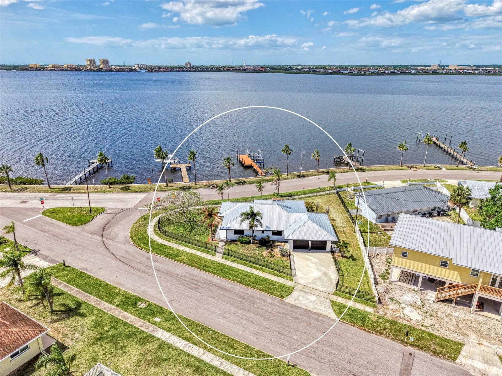 MANATEE GARDENS THIRD SEC - Residential